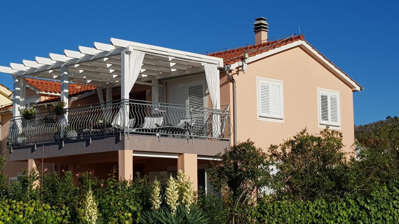 Apartmani Villa Lilliana Tribalj Extérieur photo